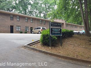 92 N Alexander St, Buford, GA 30518