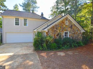 700 S Fairfield Dr, Peachtree City, GA 30269