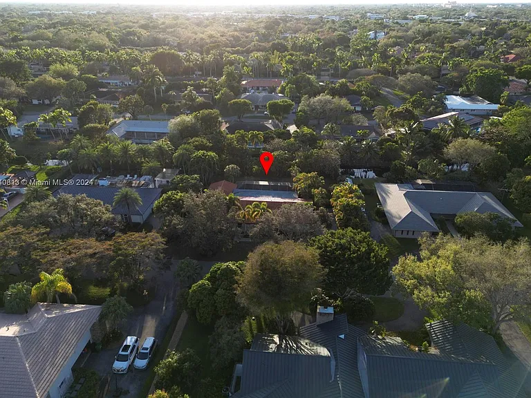 10130 SW 70th Ave — Photo 71
