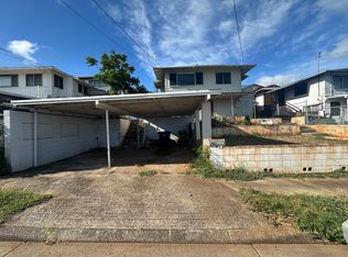 3554 Aliamanu St, Honolulu, HI 96818