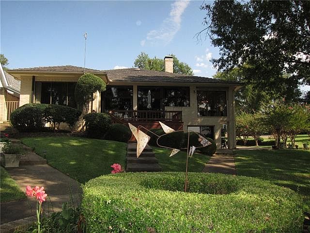 1st image of 284 N Bay Dr