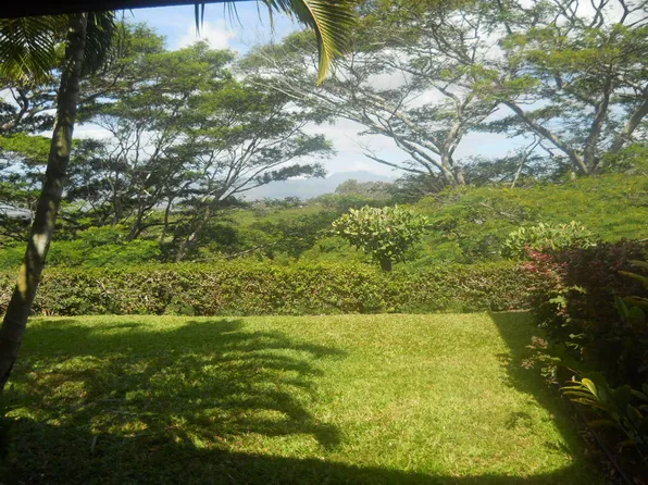 98-1742C Kaahumanu St, Pearl City, HI 96782