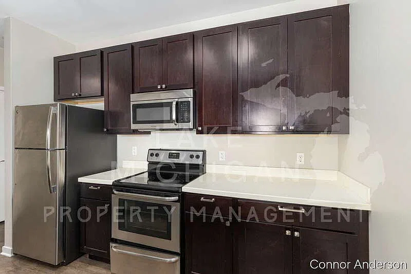 1 bed, 1.0 bath, 679 sqft, $1,675 — Photo 2