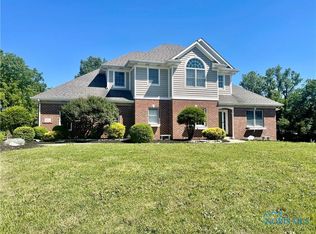 1204 Hidden Brook Dr, Hicksville, OH 43526