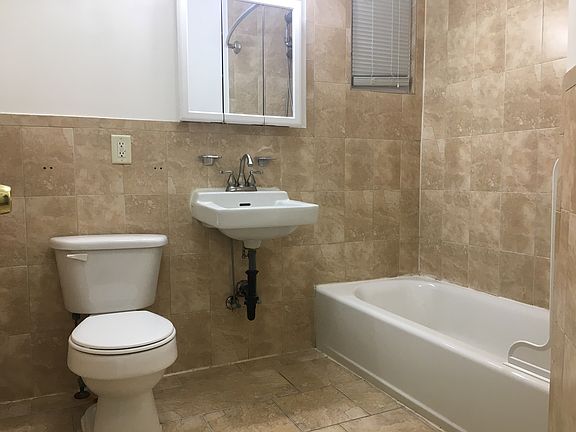 3rd image of 41 Clarke Ave #12Q