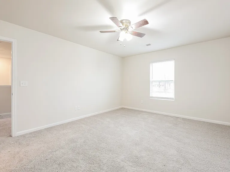222 Wadsworth Rd — Photo 7