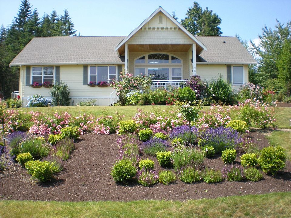 English Knot Garden