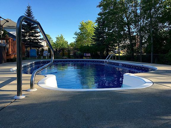 Beautiful in-ground pool!
