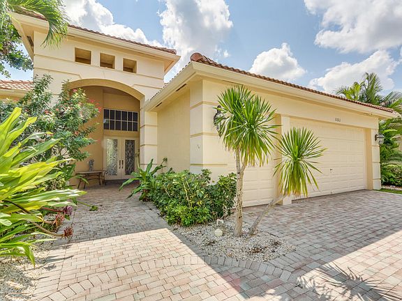 3rd image of 10682 Northgreen Dr