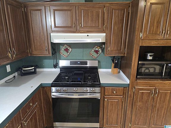 5th image of 1128 Old Ashland Rd