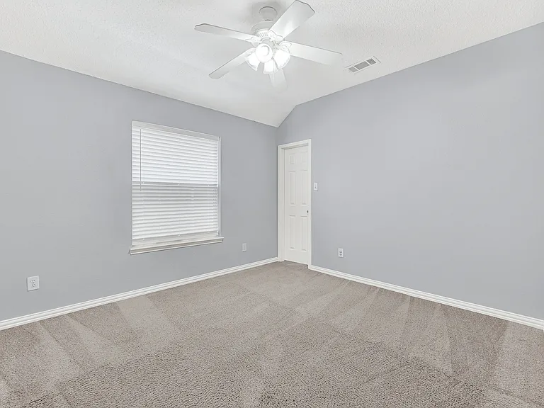 11201 Creekwood Dr — Photo 17