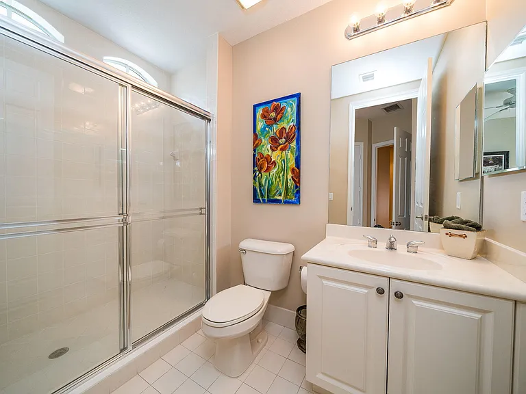 11860 Valencia Gardens Ave — Photo 22