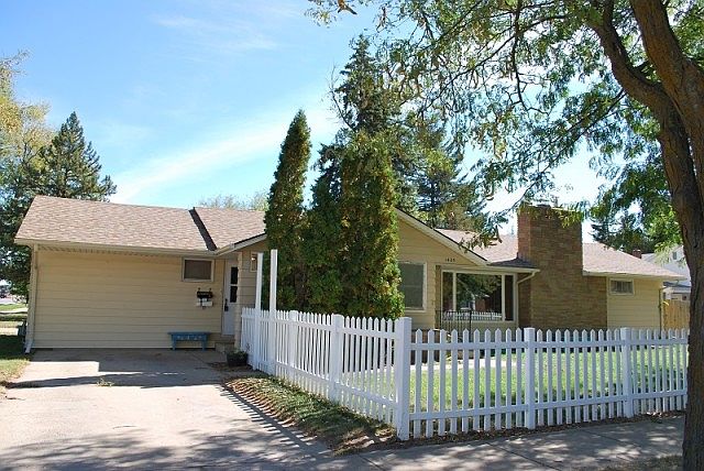 1st image of 1405 9th Ave
