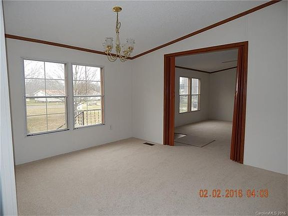 3rd image of 107 Thyme Ln