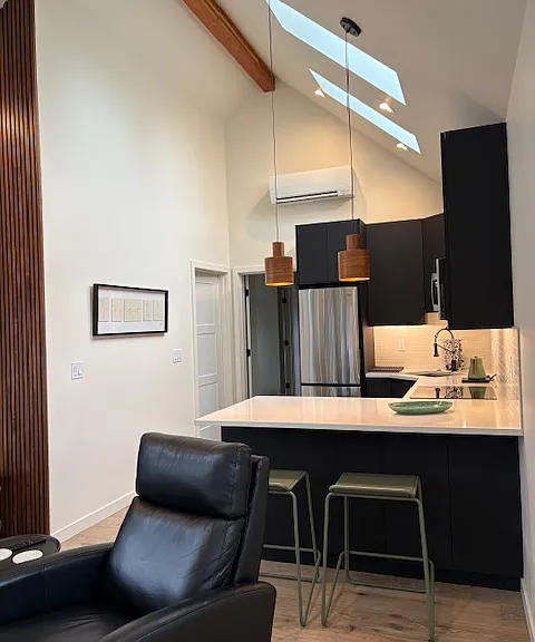 29-2 NW McKay Ave — Photo 5