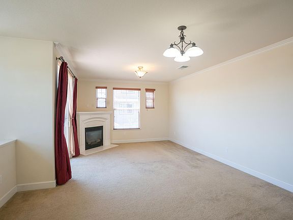 3rd image of 1231 Avenida Las Brisas