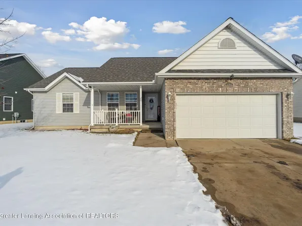 1301 Jackson Dr, Owosso, MI 48867