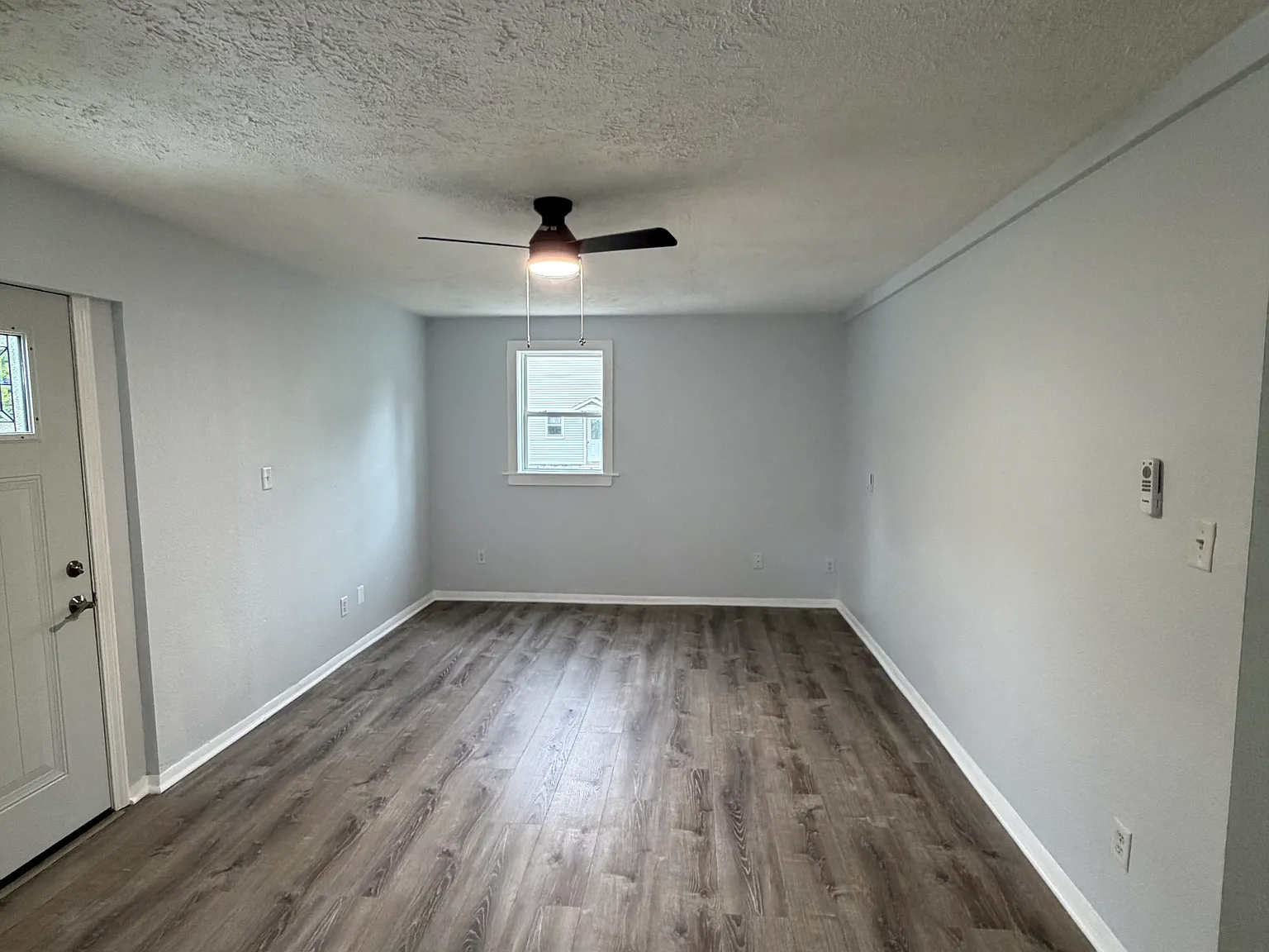 2 bed, $1,150 — Photo 4
