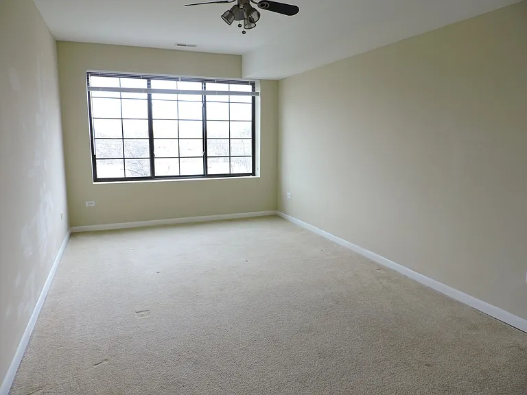 8255 Skokie Blvd #204 — Photo 9