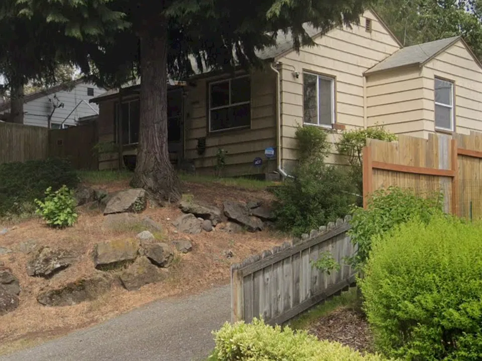 15812 4th Ave SW