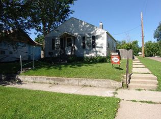 579 Kansas Ave NE, Huron, SD 57350