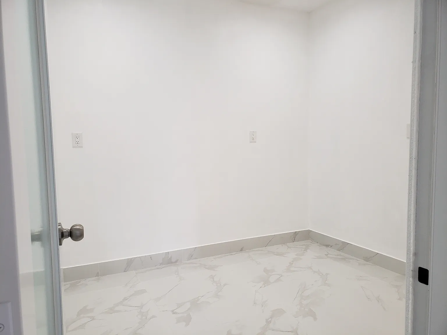 1 bed, 500 sqft, $1,800 — Photo 4
