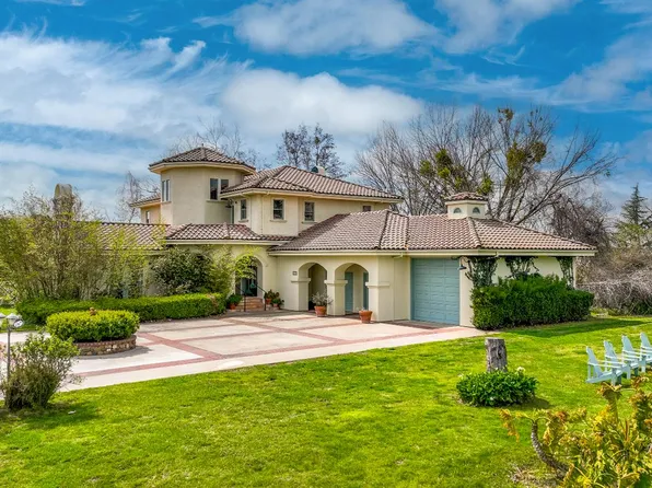 24943 N McIntire Rd, Clements, CA 95227