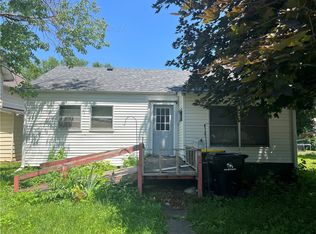 218 W State St, Colfax, IA 50054