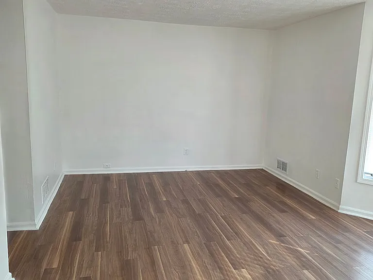 2603 Golfview Ter SE — Photo 3
