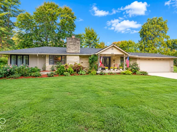 828 Brookside Ln, Plainfield, IN 46168