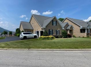 215 Stonecreek Way, Roanoke, VA