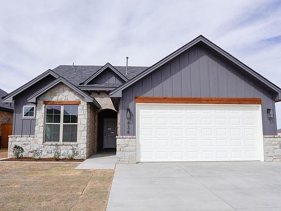 2nd image of 838 N 6th Cir