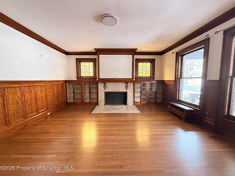 629 Clay Ave #1 — Photo 3