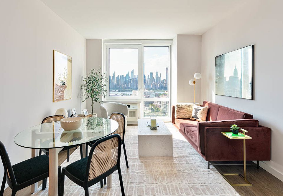 1st image of 22-44 Jackson Ave #735