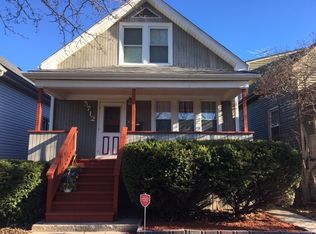5712 W Waveland Ave, Chicago, IL 60634