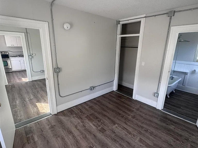 524 Sunapee St #11 — Photo 6