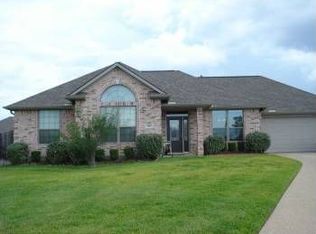 310 Robelmont Dr, College Station, TX 77845
