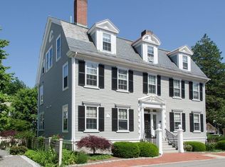 7 Hamilton St APT 2, Salem, MA 01970