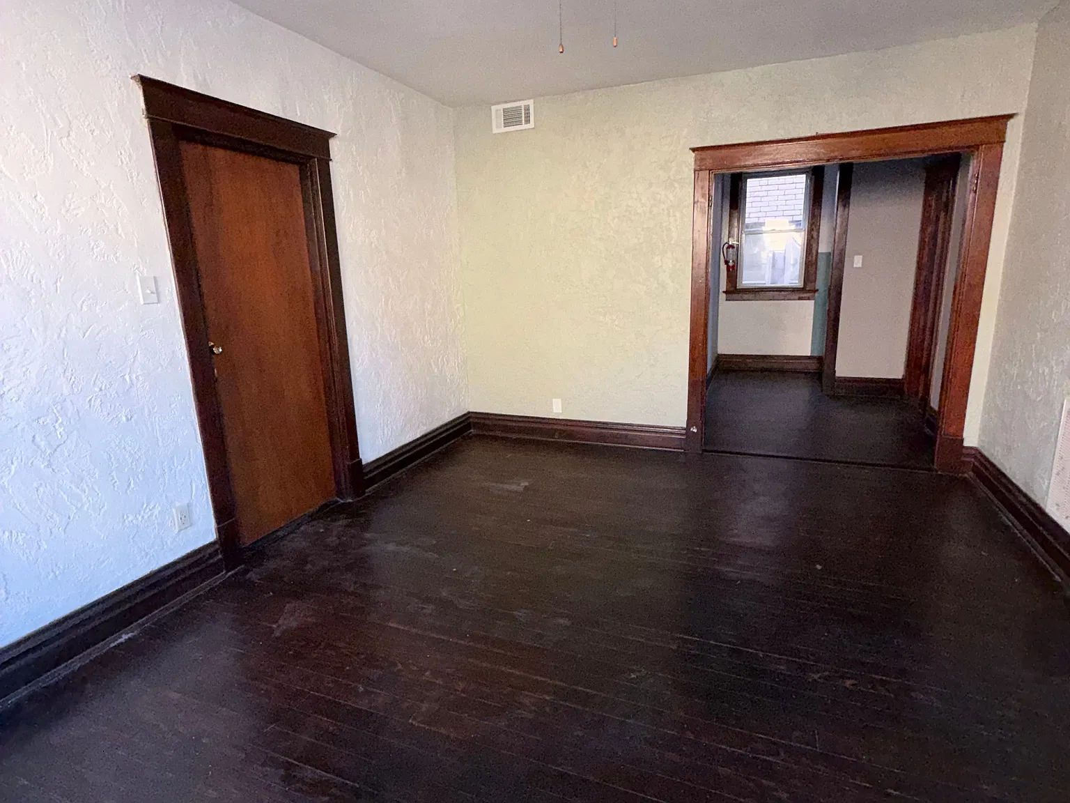 2 bed, 1.0 bath, $1,000 — Photo 3