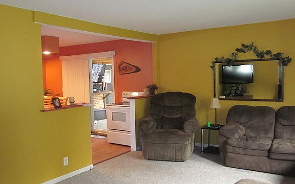 2nd image of 2025 Rosemont Ave