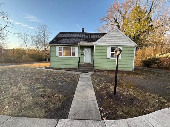213 Emerson St, Woodbury, NJ 08096