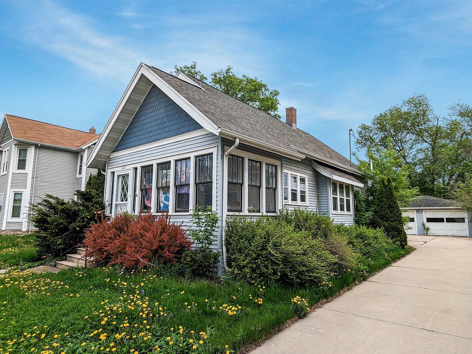 1032 N Main St, Oshkosh, WI 54901 Zillow