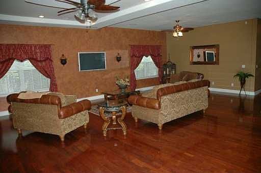 Spacious Living Room