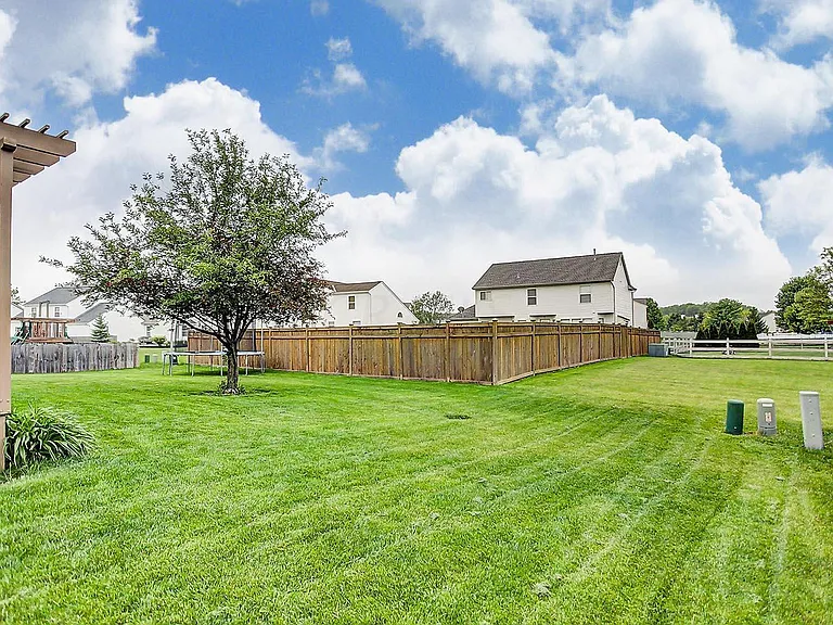 7782 Emerald Pl — Photo 21