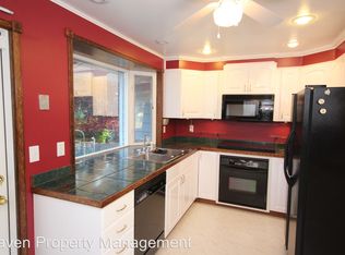 3721 SW 338th Pl, Federal Way, WA 98023