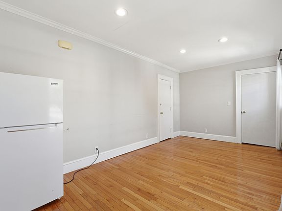 4th image of 50 Columbus Ave #5
