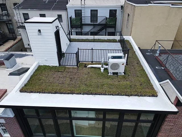 Private Roof Deck