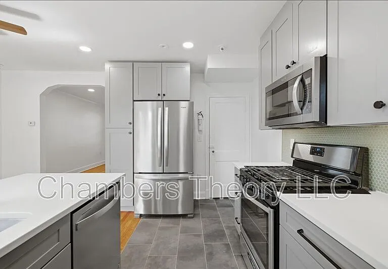 2230 Observatory Pl NW — Photo 28