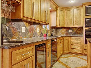 9536 Manor Rd — Photo 8