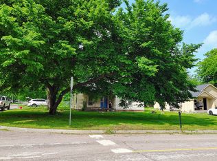 330 W 7th St, Ada, OK 74820